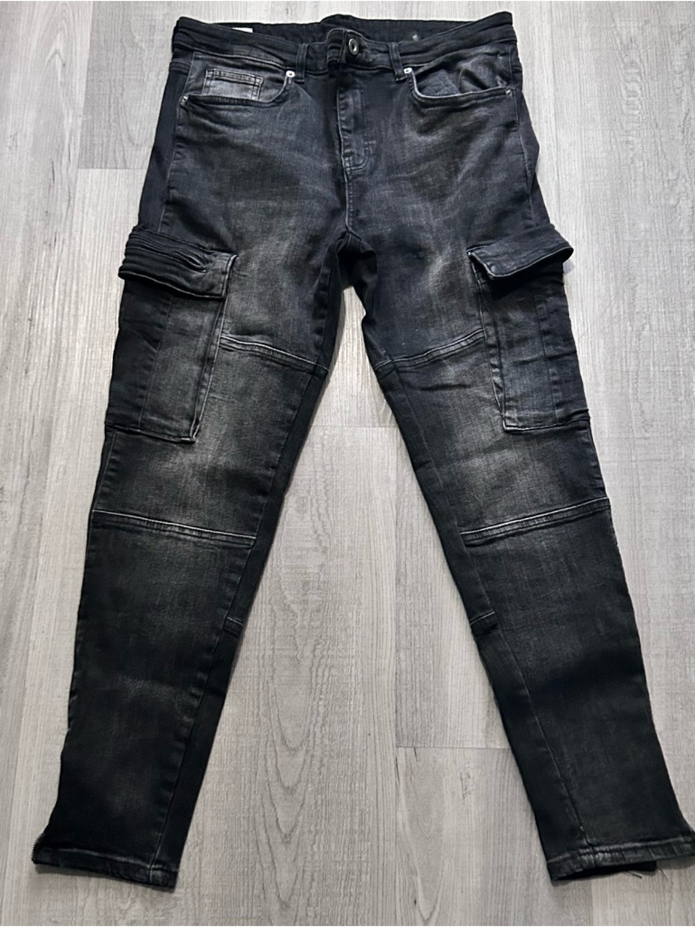ZARA MENS CARGO JEANS